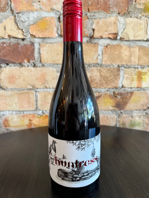 Huntress Pinot Noir 2021