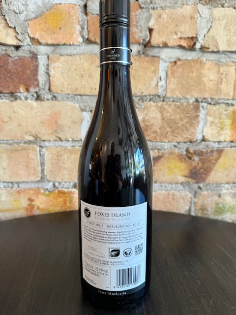Foxes Island Pinot Noir 2013